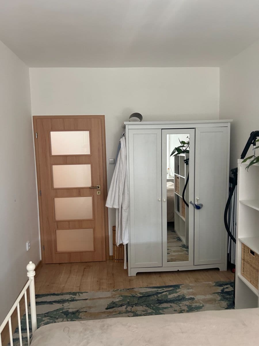1 bedroom with open-plan kitchen flat to rent, 38 m², Na Volánové, Prague, Prague 1 bedroom with open-plan kitchen flat to rent, 38 m², Na Volánové, Prague, Prague