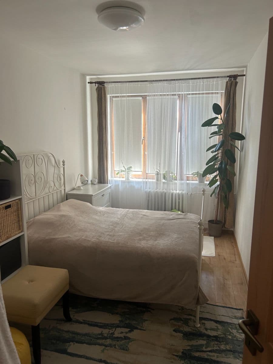 1 bedroom with open-plan kitchen flat to rent, 38 m², Na Volánové, Prague, Prague 1 bedroom with open-plan kitchen flat to rent, 38 m², Na Volánové, Prague, Prague