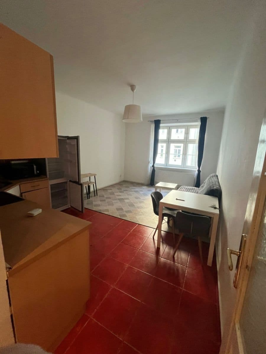 1 bedroom with open-plan kitchen flat to rent, 52 m², Jirečkova, Prague, Prague 1 bedroom with open-plan kitchen flat to rent, 52 m², Jirečkova, Prague, Prague