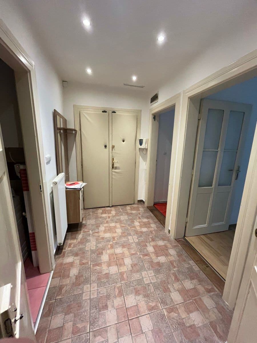 1 bedroom with open-plan kitchen flat to rent, 52 m², Jirečkova, Prague, Prague 1 bedroom with open-plan kitchen flat to rent, 52 m², Jirečkova, Prague, Prague