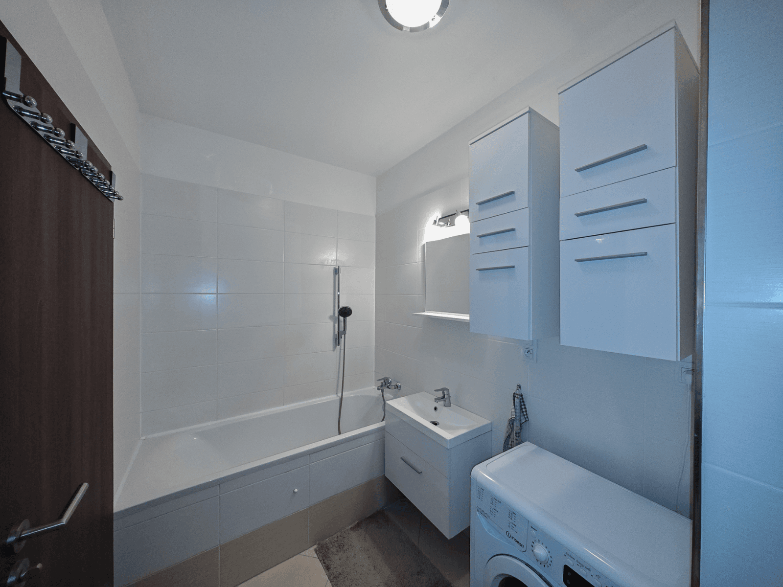 1 bedroom with open-plan kitchen flat to rent, 42 m², Hlučkova, Prague, Prague 1 bedroom with open-plan kitchen flat to rent, 42 m², Hlučkova, Prague, Prague