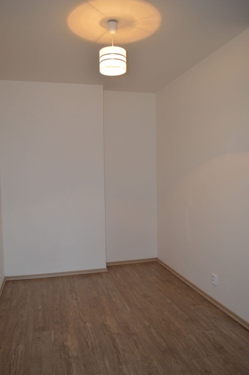 Studio flat to rent, 33 m², Kosmákova, Brno, Jihomoravský Region Studio flat to rent, 33 m², Kosmákova, Brno, Jihomoravský Region