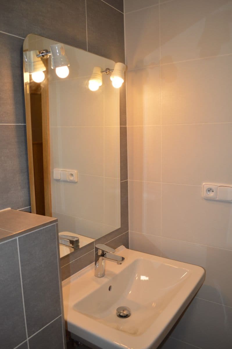 Studio flat to rent, 33 m², Kosmákova, Brno, Jihomoravský Region Studio flat to rent, 33 m², Kosmákova, Brno, Jihomoravský Region