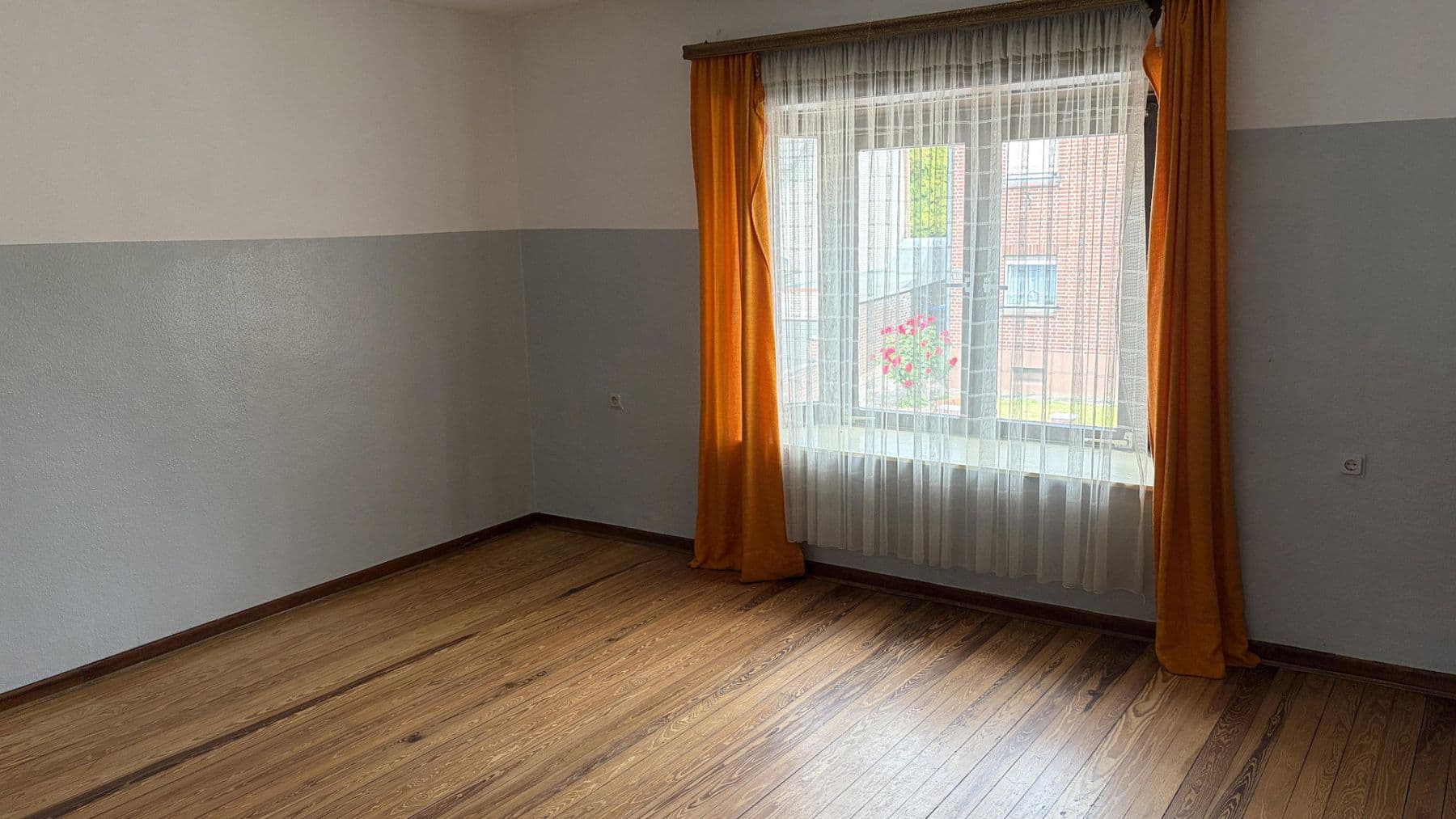 non-residential property for sale, 950 m², Bergheim, North Rhine-Westphalia non-residential property for sale, 950 m², Bergheim, North Rhine-Westphalia