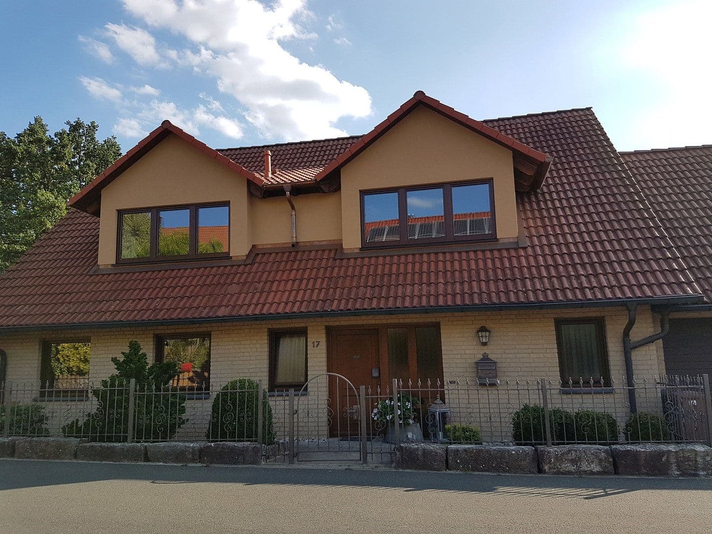 house for sale, 200 m², Roßtal, Bavaria house for sale, 200 m², Roßtal, Bavaria