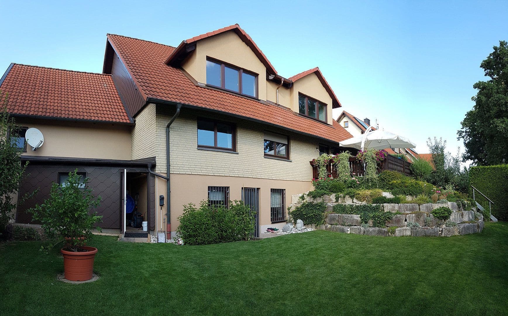 house for sale, 200 m², Roßtal, Bavaria house for sale, 200 m², Roßtal, Bavaria