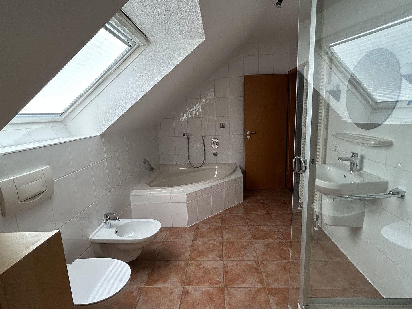 2 bedroom with open-plan kitchen flat to rent, 130 m², Niedernhausen, Hesse 2 bedroom with open-plan kitchen flat to rent, 130 m², Niedernhausen, Hesse
