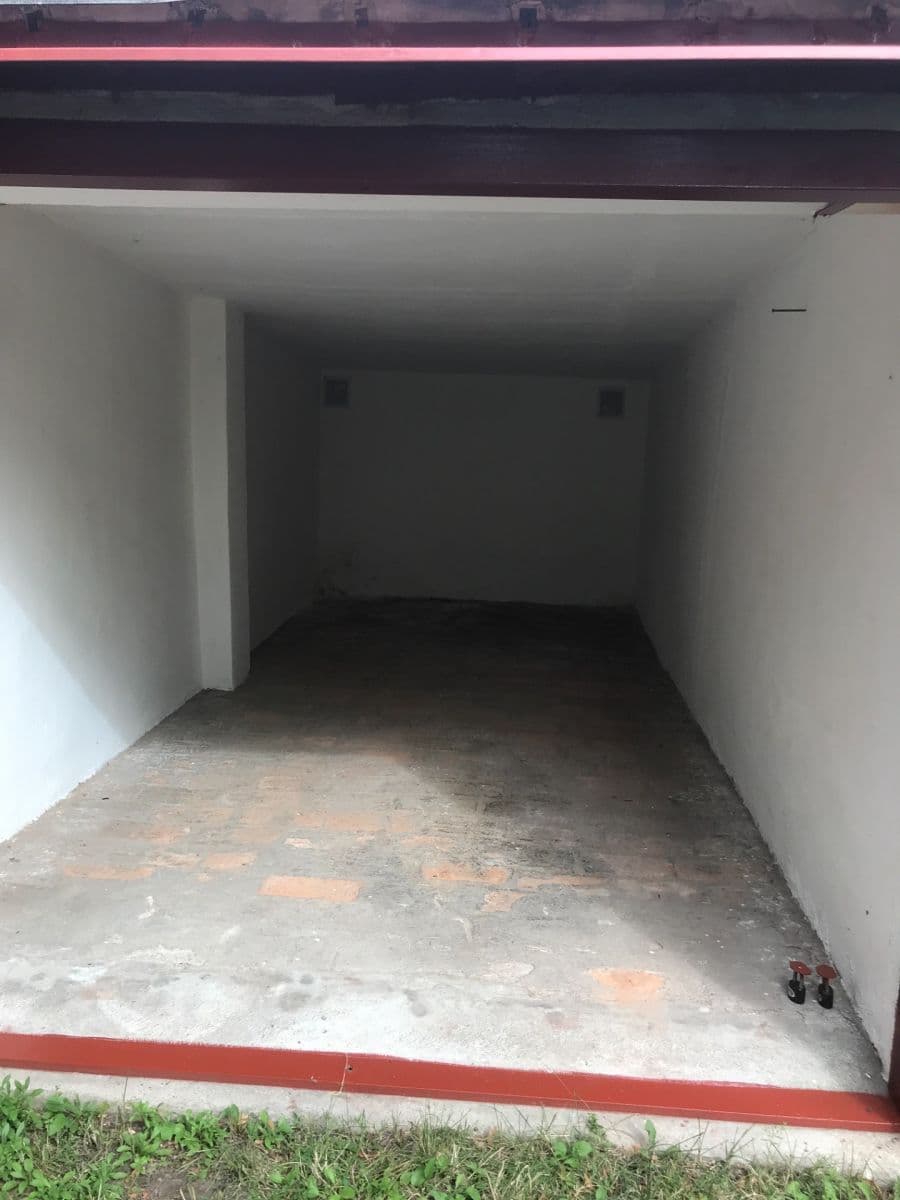 garage to rent, 18 m², Závišova, Prague, Prague garage to rent, 18 m², Závišova, Prague, Prague