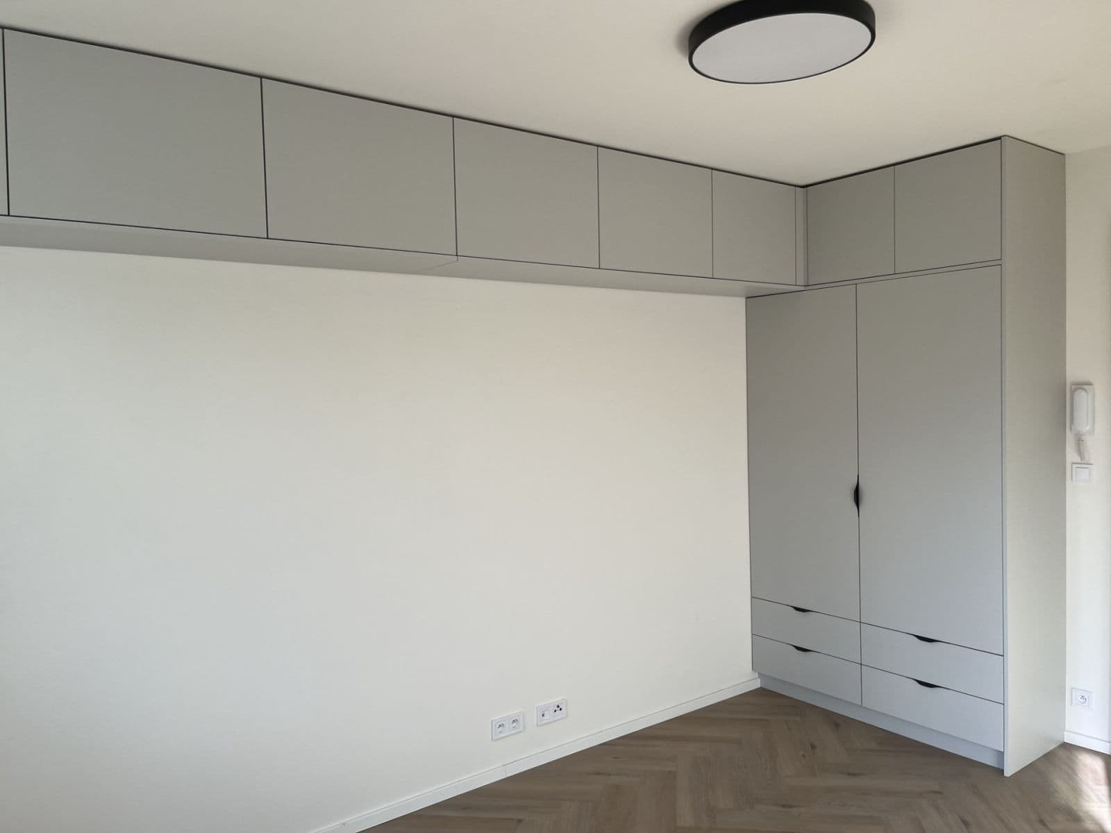 Studio flat to rent, 18 m², Bořivojova, Prague, Prague Studio flat to rent, 18 m², Bořivojova, Prague, Prague