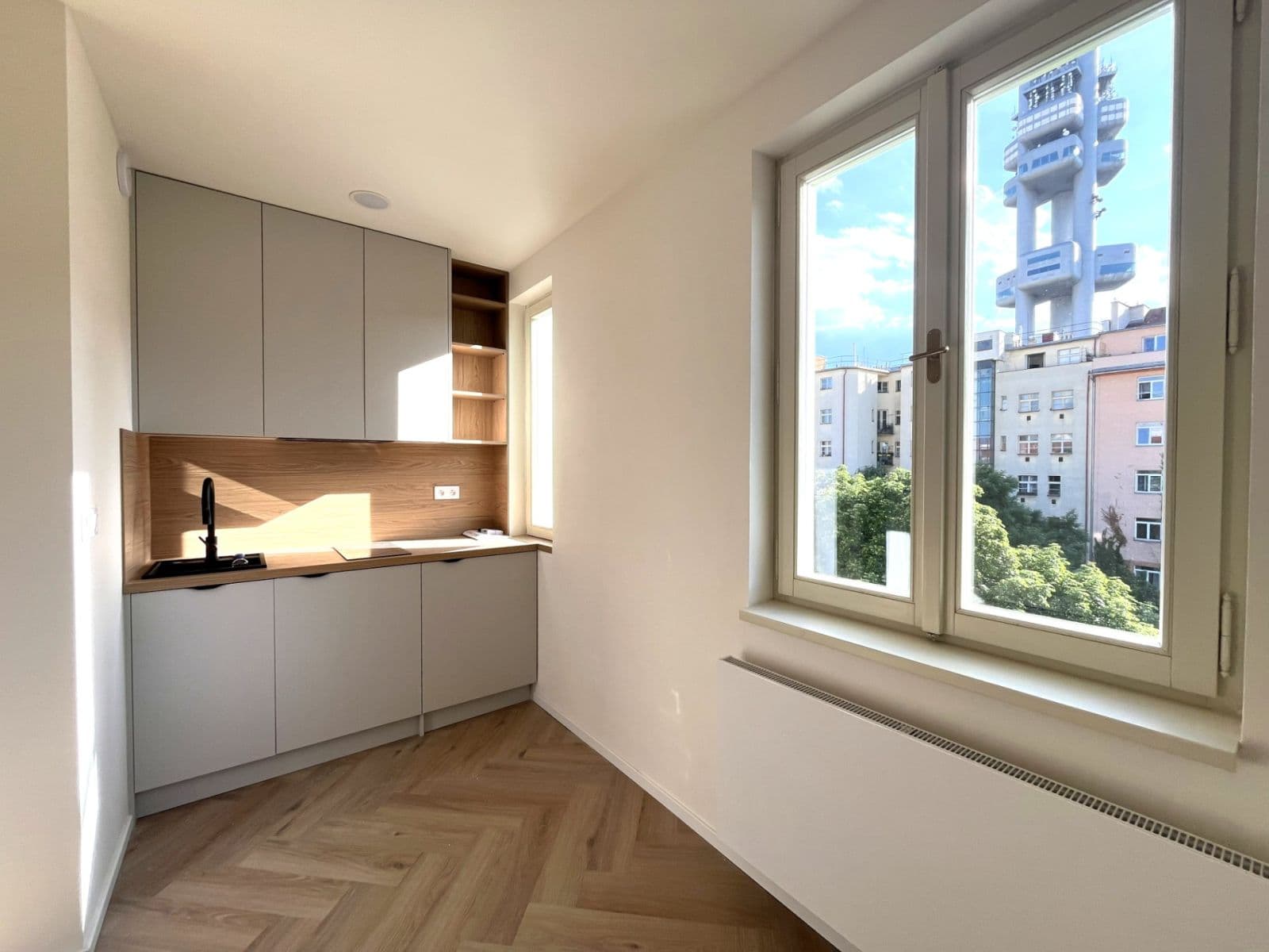 Studio flat to rent, 18 m², Bořivojova, Prague, Prague Studio flat to rent, 18 m², Bořivojova, Prague, Prague