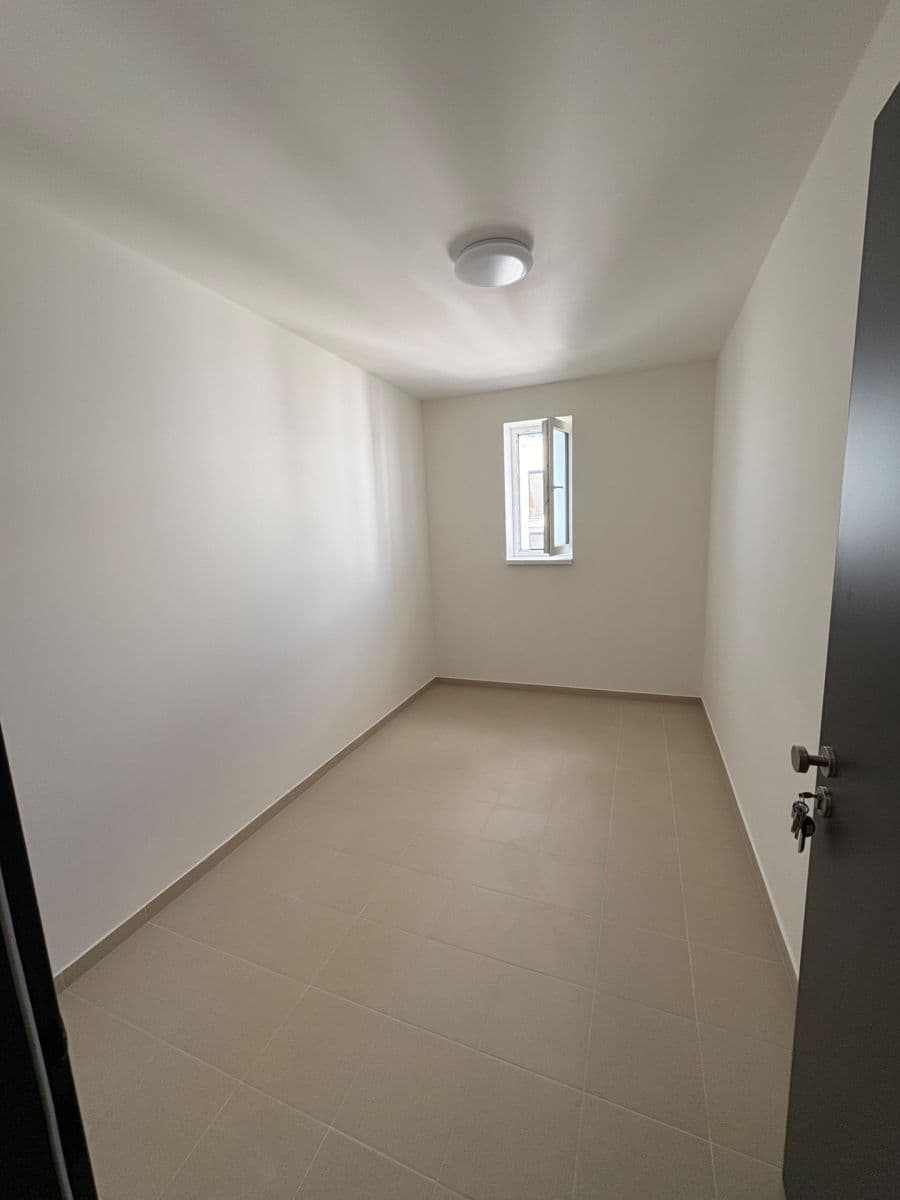 Studio flat to rent, 38 m², Pšeničná, Hořovice, Středočeský Region Studio flat to rent, 38 m², Pšeničná, Hořovice, Středočeský Region