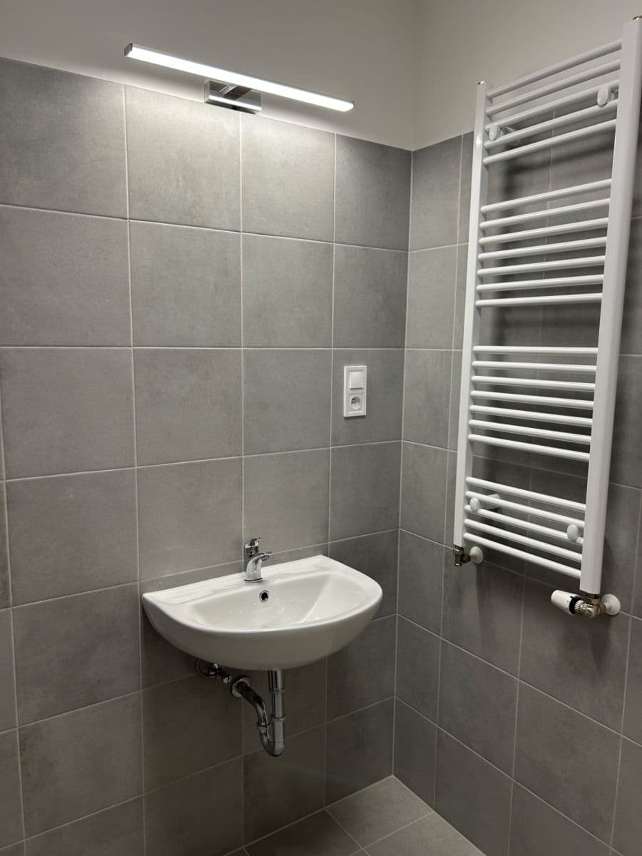Studio flat to rent, 35 m², Gerstelova, Prague, Prague Studio flat to rent, 35 m², Gerstelova, Prague, Prague