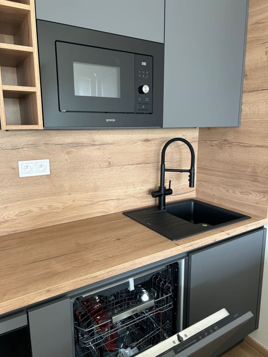 Studio flat to rent, 35 m², Gerstelova, Prague, Prague Studio flat to rent, 35 m², Gerstelova, Prague, Prague