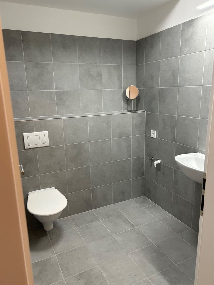 Studio flat to rent, 35 m², Gerstelova, Prague, Prague Studio flat to rent, 35 m², Gerstelova, Prague, Prague