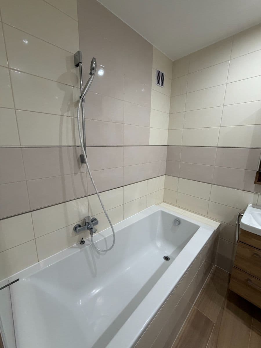 3 bedroom flat to rent, 75 m², Teplická, Duchcov, Ústecký Region 3 bedroom flat to rent, 75 m², Teplická, Duchcov, Ústecký Region