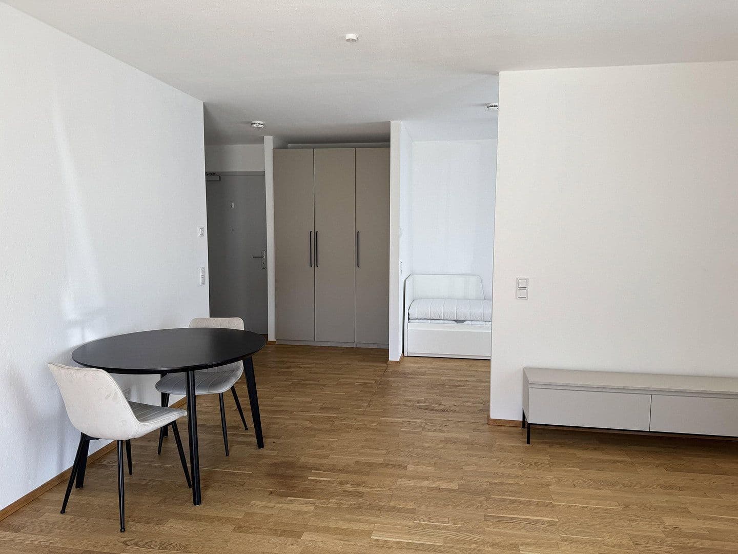 Studio flat to rent, 41 m², Herzogenaurach, Bavaria Studio flat to rent, 41 m², Herzogenaurach, Bavaria