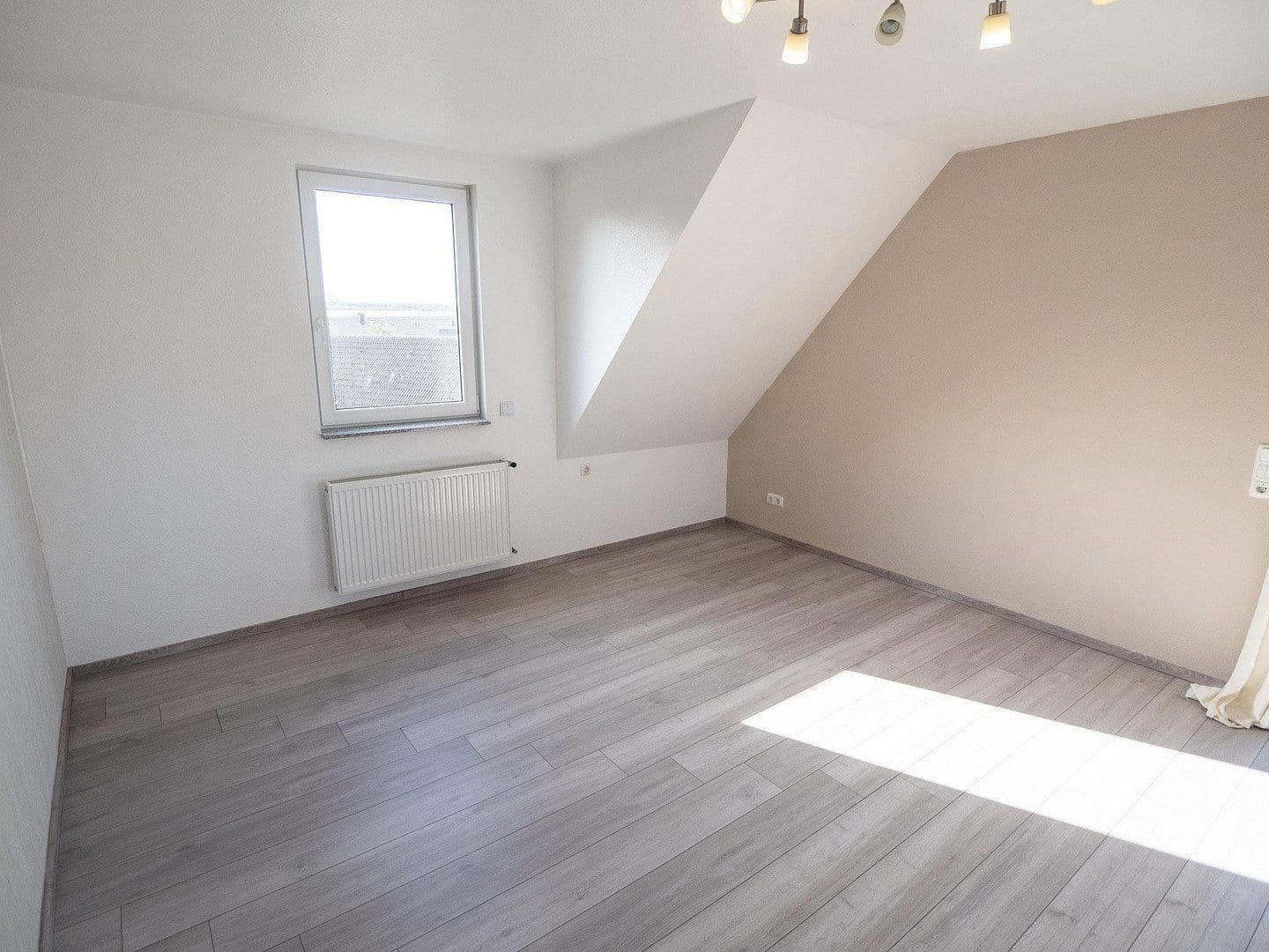 2 bedroom with open-plan kitchen flat to rent, 87 m², Duffenterstr. 26, Stolberg, North Rhine-Westphalia 2 bedroom with open-plan kitchen flat to rent, 87 m², Duffenterstr. 26, Stolberg, North Rhine-Westphalia