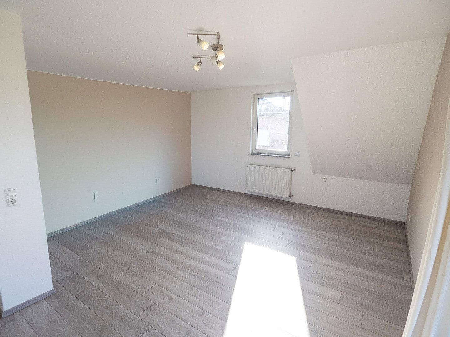 2 bedroom with open-plan kitchen flat to rent, 87 m², Duffenterstr. 26, Stolberg, North Rhine-Westphalia 2 bedroom with open-plan kitchen flat to rent, 87 m², Duffenterstr. 26, Stolberg, North Rhine-Westphalia