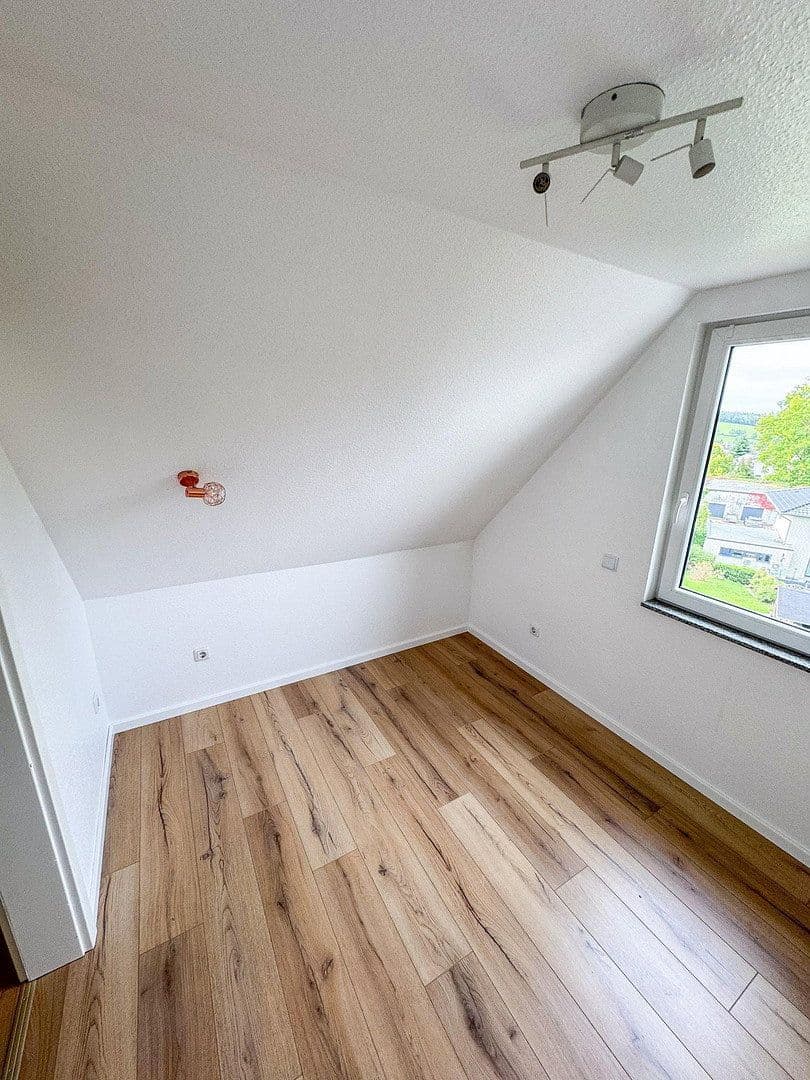 2 bedroom with open-plan kitchen flat to rent, 87 m², Duffenterstr. 26, Stolberg, North Rhine-Westphalia 2 bedroom with open-plan kitchen flat to rent, 87 m², Duffenterstr. 26, Stolberg, North Rhine-Westphalia