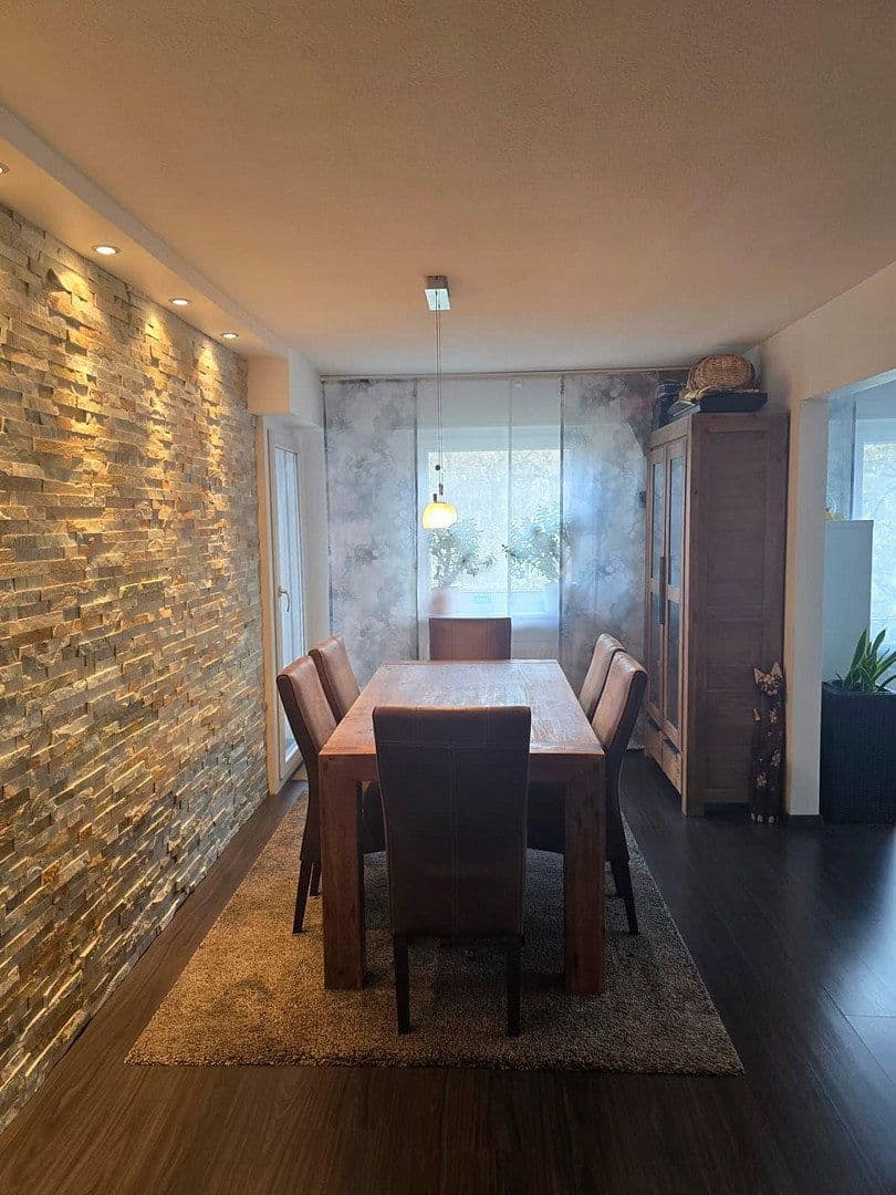 2 bedroom with open-plan kitchen flat for sale, 93 m², Niefern-Öschelbronn, Baden-Württemberg 2 bedroom with open-plan kitchen flat for sale, 93 m², Niefern-Öschelbronn, Baden-Württemberg