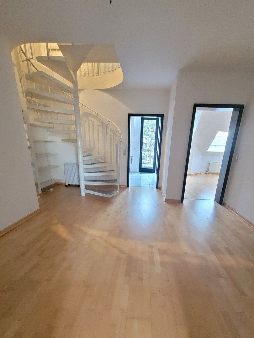 2 bedroom with open-plan kitchen flat to rent, 102 m², Bonn, North Rhine-Westphalia 2 bedroom with open-plan kitchen flat to rent, 102 m², Bonn, North Rhine-Westphalia