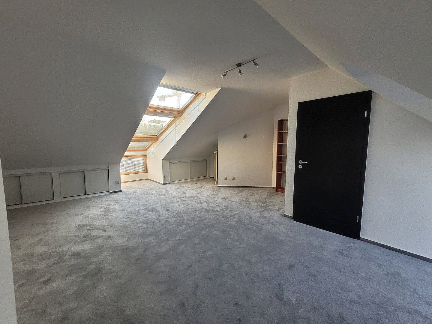 2 bedroom with open-plan kitchen flat to rent, 102 m², Bonn, North Rhine-Westphalia 2 bedroom with open-plan kitchen flat to rent, 102 m², Bonn, North Rhine-Westphalia