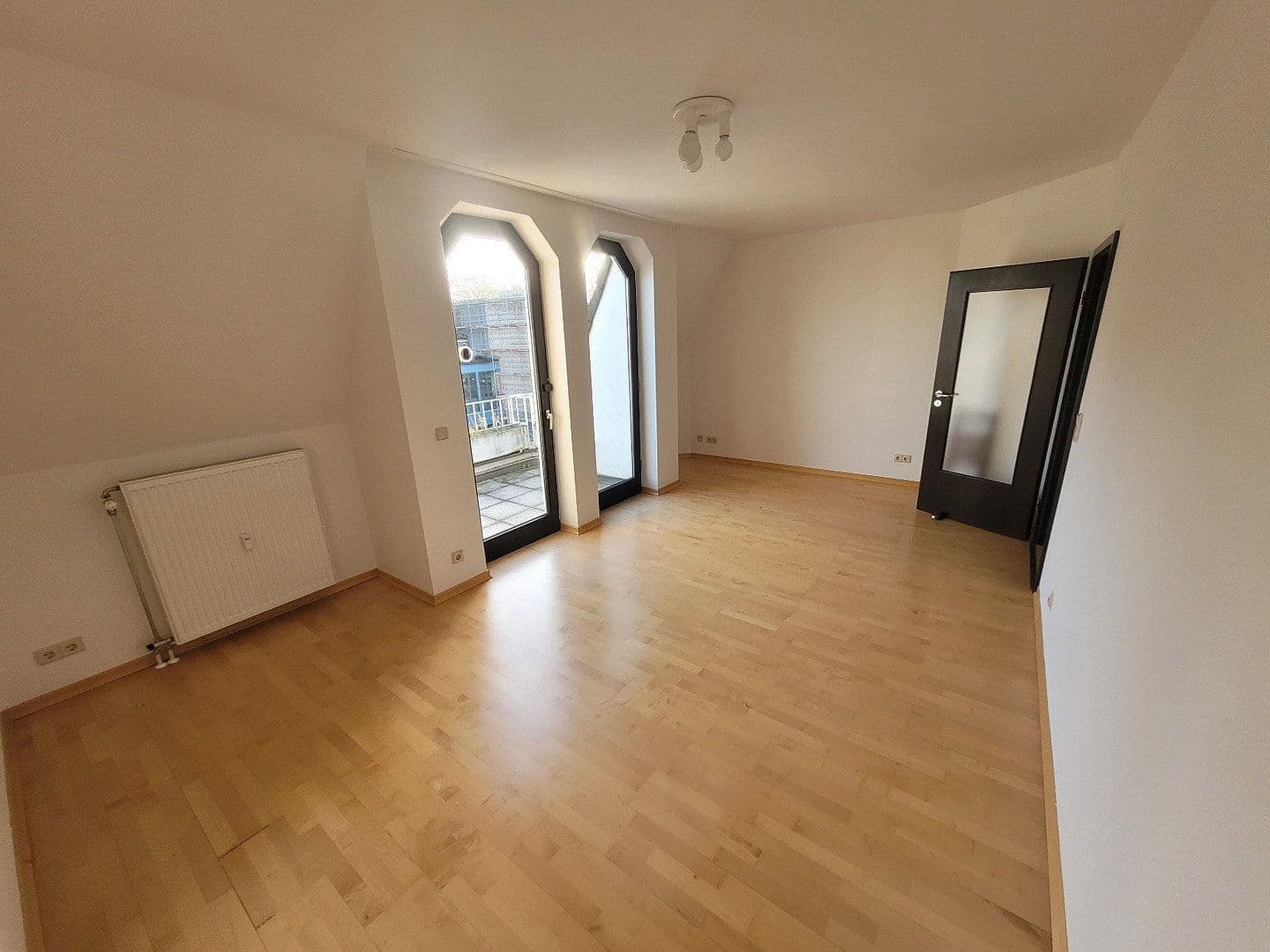 2 bedroom with open-plan kitchen flat to rent, 102 m², Bonn, North Rhine-Westphalia 2 bedroom with open-plan kitchen flat to rent, 102 m², Bonn, North Rhine-Westphalia