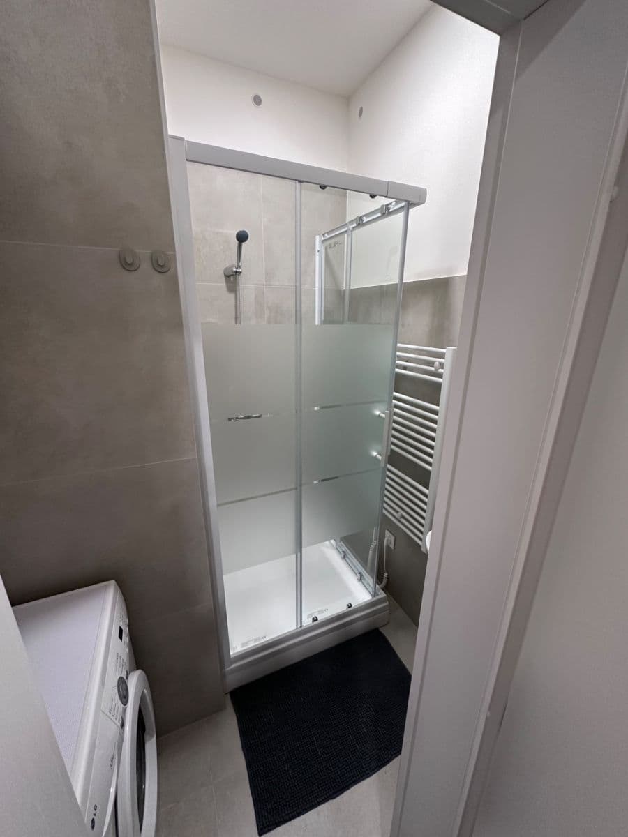 Studio flat to rent, 27 m², Podolská, Prague, Prague Studio flat to rent, 27 m², Podolská, Prague, Prague