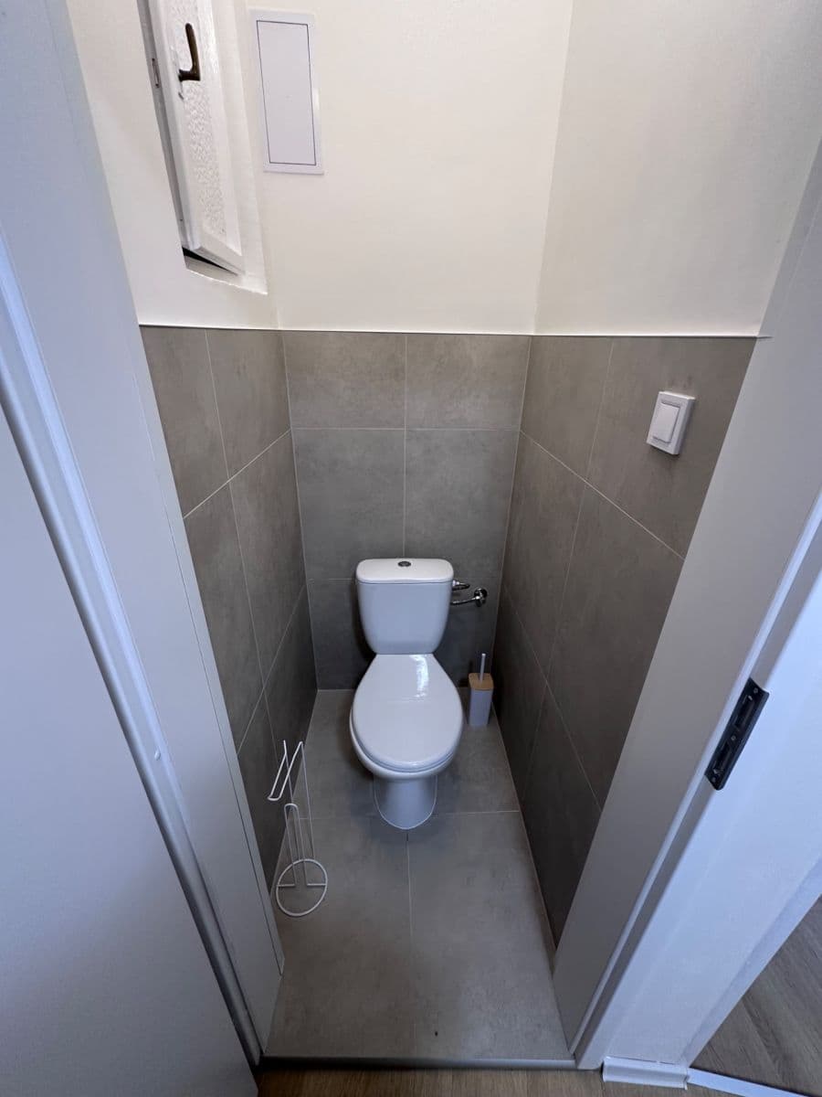 Studio flat to rent, 27 m², Podolská, Prague, Prague Studio flat to rent, 27 m², Podolská, Prague, Prague