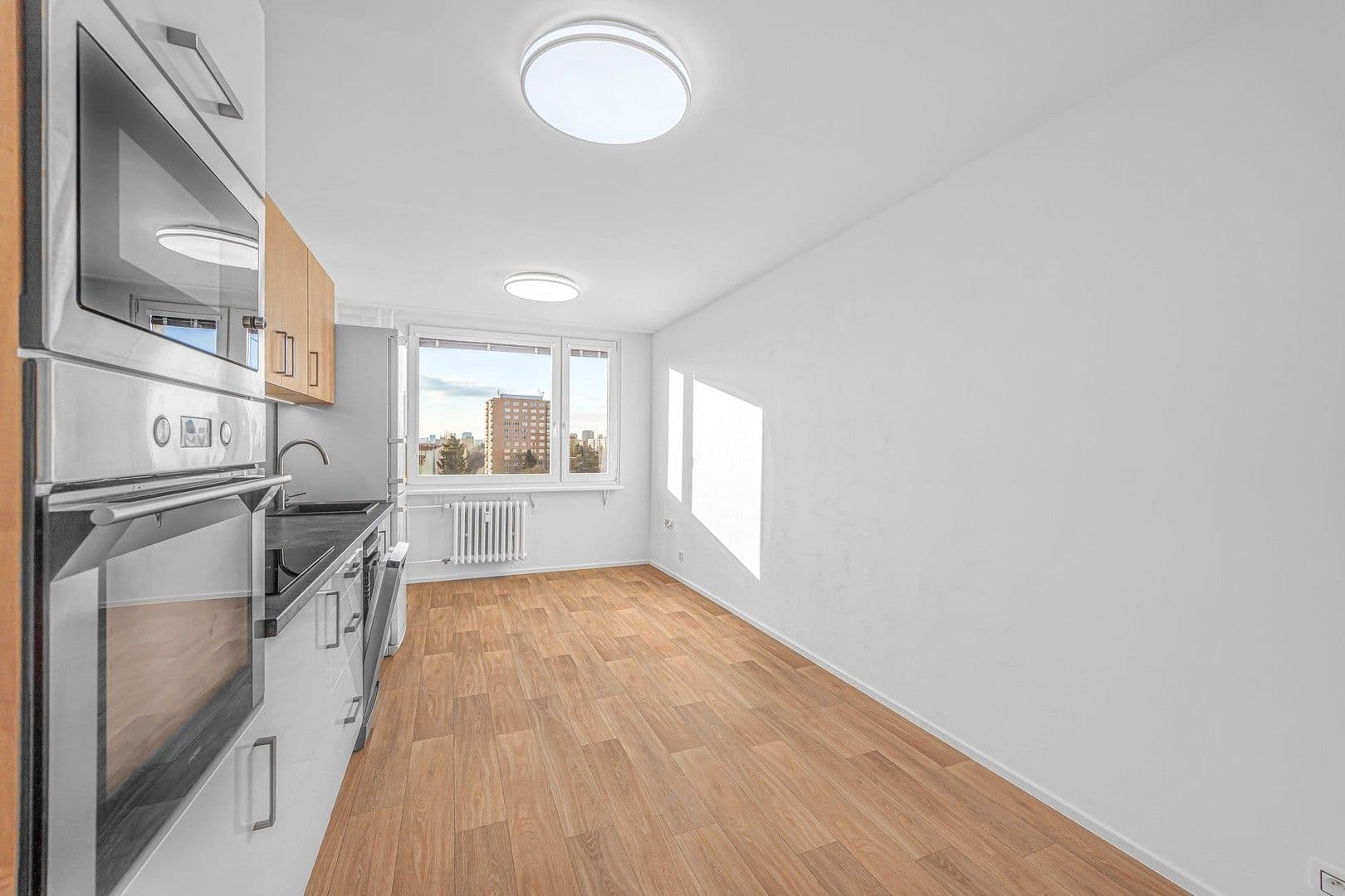 3 bedroom with open-plan kitchen flat to rent, 69 m², Hledíková, Prague, Prague 3 bedroom with open-plan kitchen flat to rent, 69 m², Hledíková, Prague, Prague