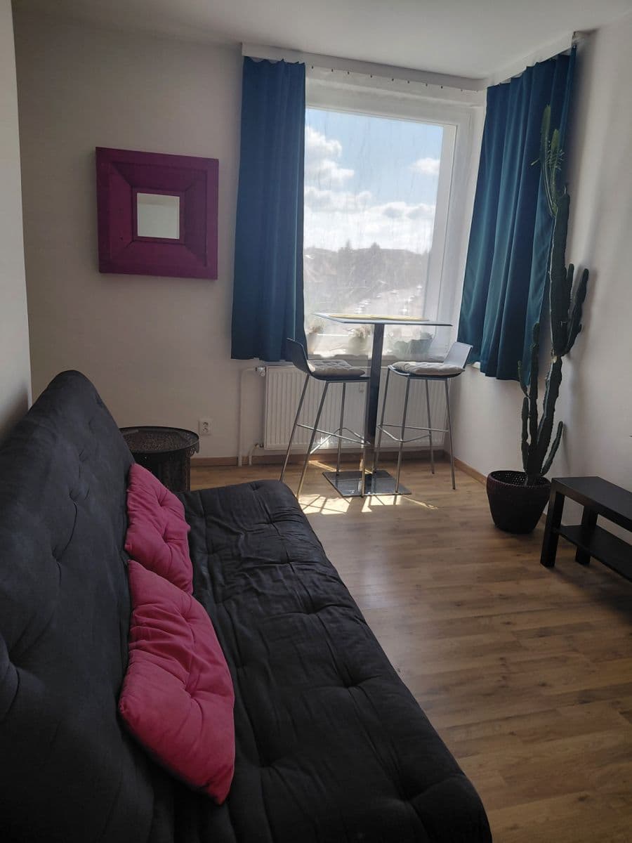 Studio flat to rent, 27 m², Hornoměcholupská, Prague, Prague Studio flat to rent, 27 m², Hornoměcholupská, Prague, Prague