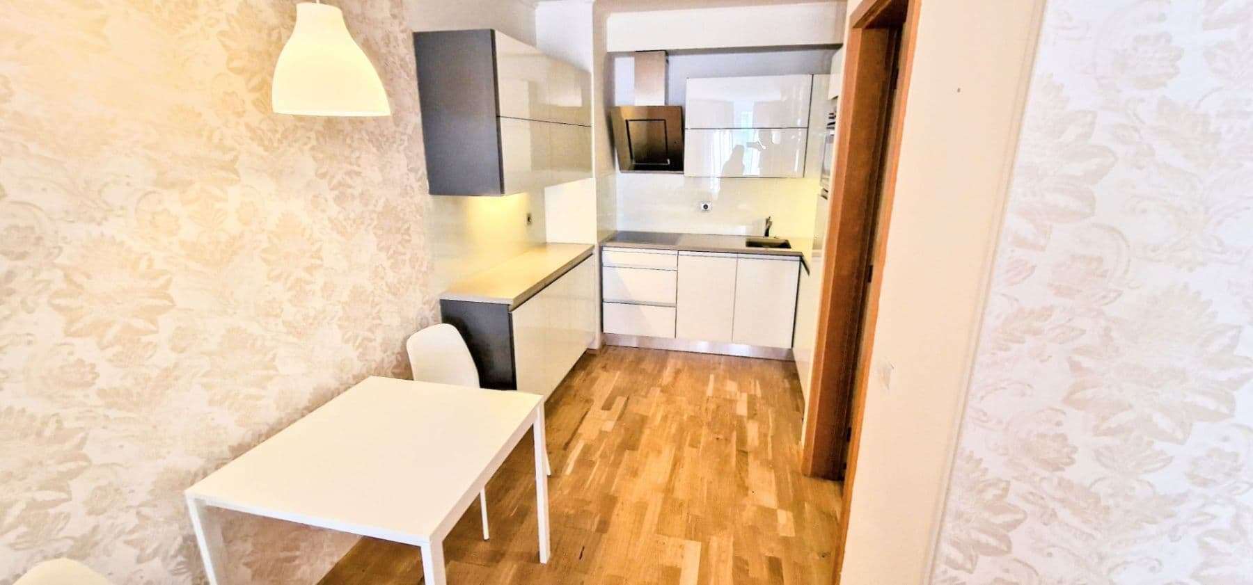 1 bedroom with open-plan kitchen flat to rent, 75 m², Karla Engliše, Prague, Prague 1 bedroom with open-plan kitchen flat to rent, 75 m², Karla Engliše, Prague, Prague