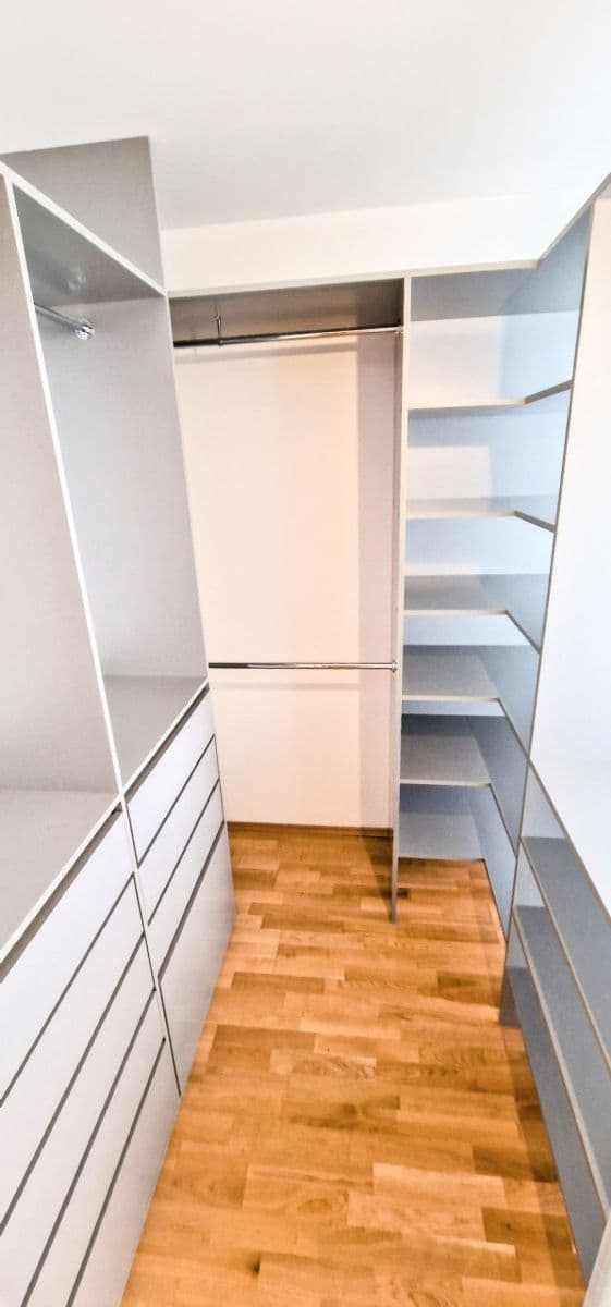 1 bedroom with open-plan kitchen flat to rent, 75 m², Karla Engliše, Prague, Prague 1 bedroom with open-plan kitchen flat to rent, 75 m², Karla Engliše, Prague, Prague
