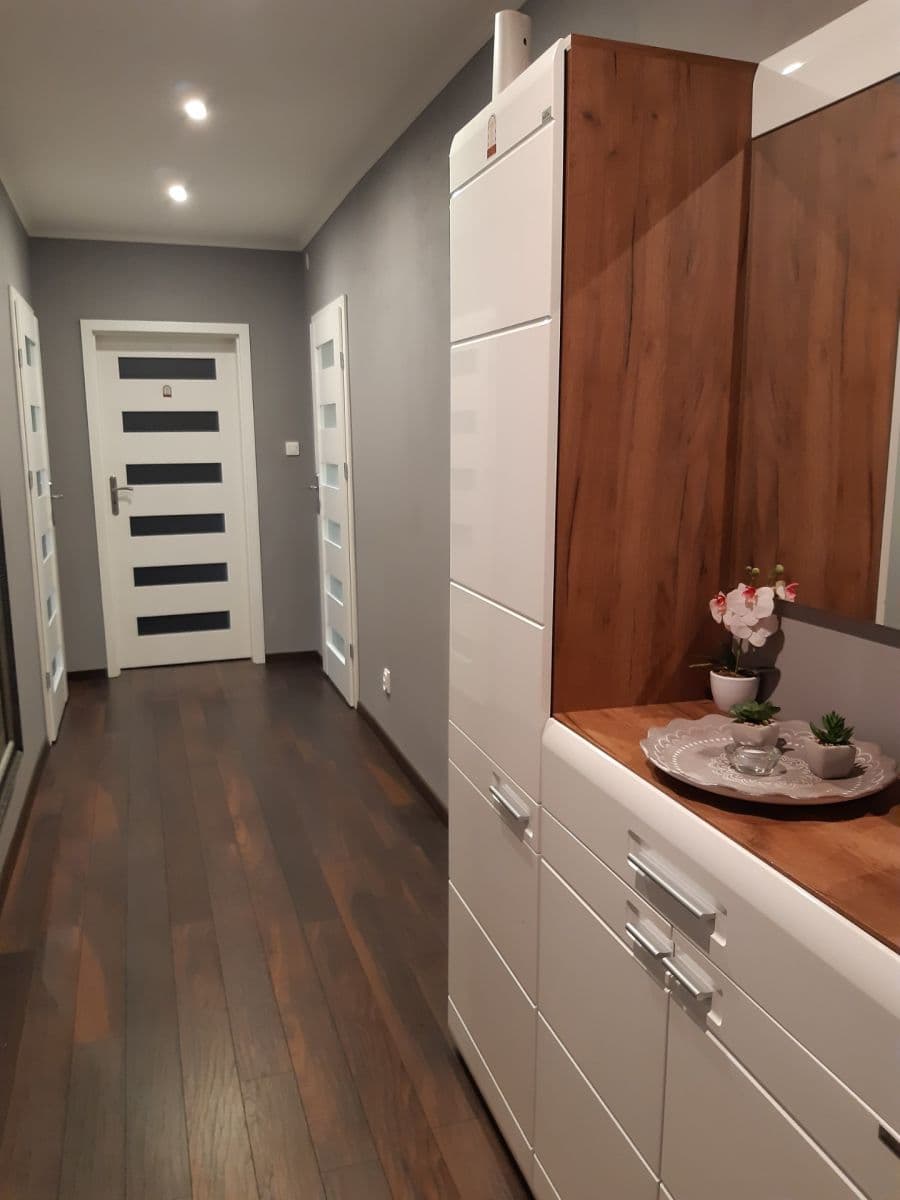 2 bedroom with open-plan kitchen flat to rent, 84 m², Rumunská, Liberec, Liberecký Region 2 bedroom with open-plan kitchen flat to rent, 84 m², Rumunská, Liberec, Liberecký Region