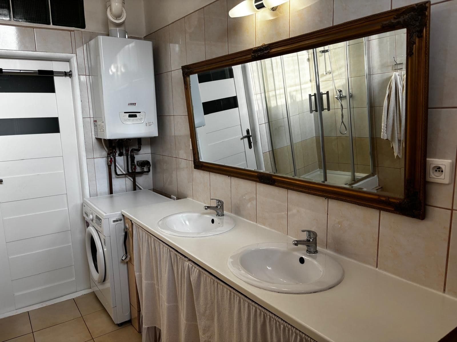 2 bedroom with open-plan kitchen flat to rent, 84 m², Rumunská, Liberec, Liberecký Region 2 bedroom with open-plan kitchen flat to rent, 84 m², Rumunská, Liberec, Liberecký Region