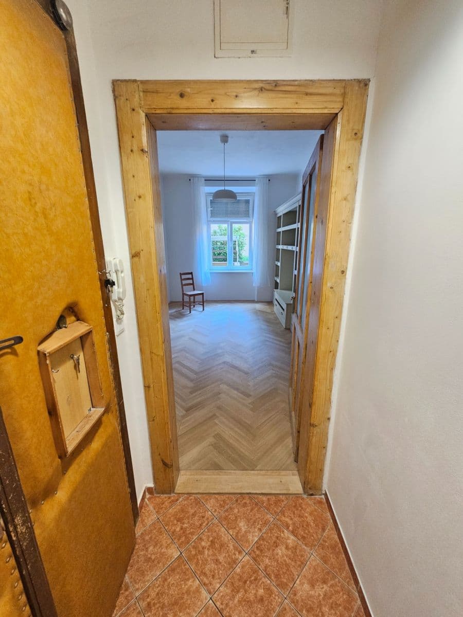 1 bedroom with open-plan kitchen flat to rent, 40 m², Přístavní, Prague, Prague 1 bedroom with open-plan kitchen flat to rent, 40 m², Přístavní, Prague, Prague