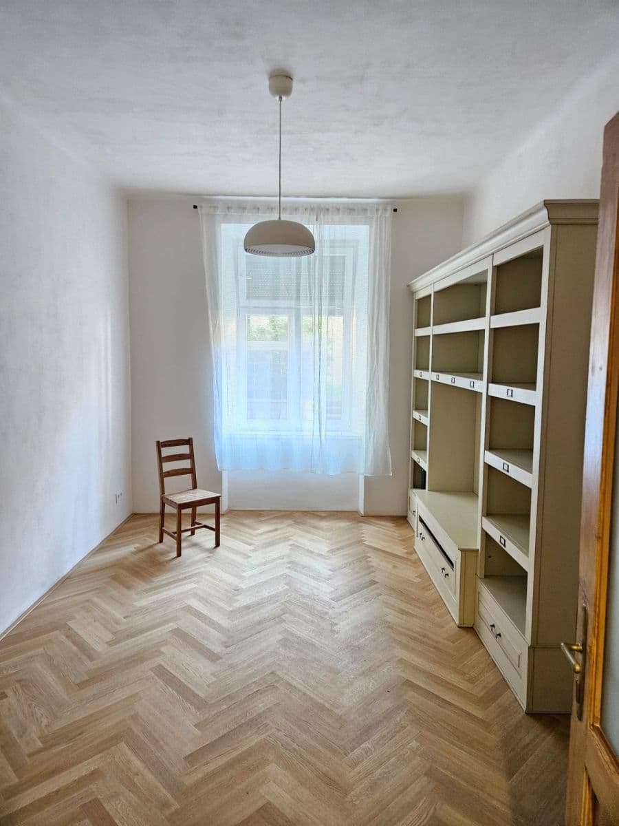 1 bedroom with open-plan kitchen flat to rent, 40 m², Přístavní, Prague, Prague 1 bedroom with open-plan kitchen flat to rent, 40 m², Přístavní, Prague, Prague