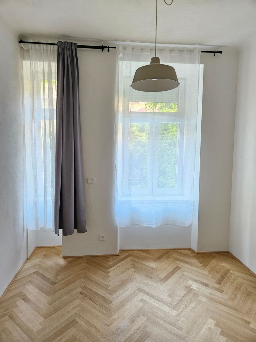 1 bedroom with open-plan kitchen flat to rent, 40 m², Přístavní, Prague, Prague 1 bedroom with open-plan kitchen flat to rent, 40 m², Přístavní, Prague, Prague