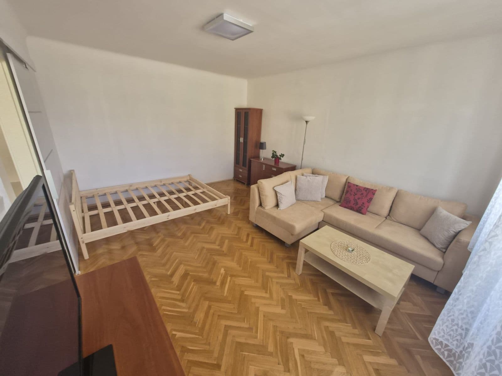 1 bedroom with open-plan kitchen flat to rent, 50 m², Skácelova, Brno, Jihomoravský Region 1 bedroom with open-plan kitchen flat to rent, 50 m², Skácelova, Brno, Jihomoravský Region