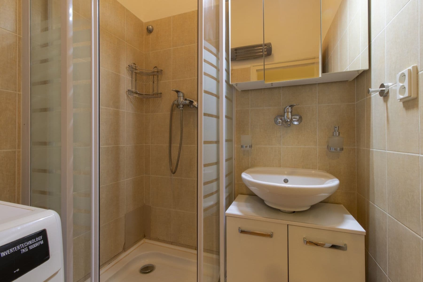 1 bedroom flat to rent, 55 m², 28. pluku, Prague, Prague 1 bedroom flat to rent, 55 m², 28. pluku, Prague, Prague