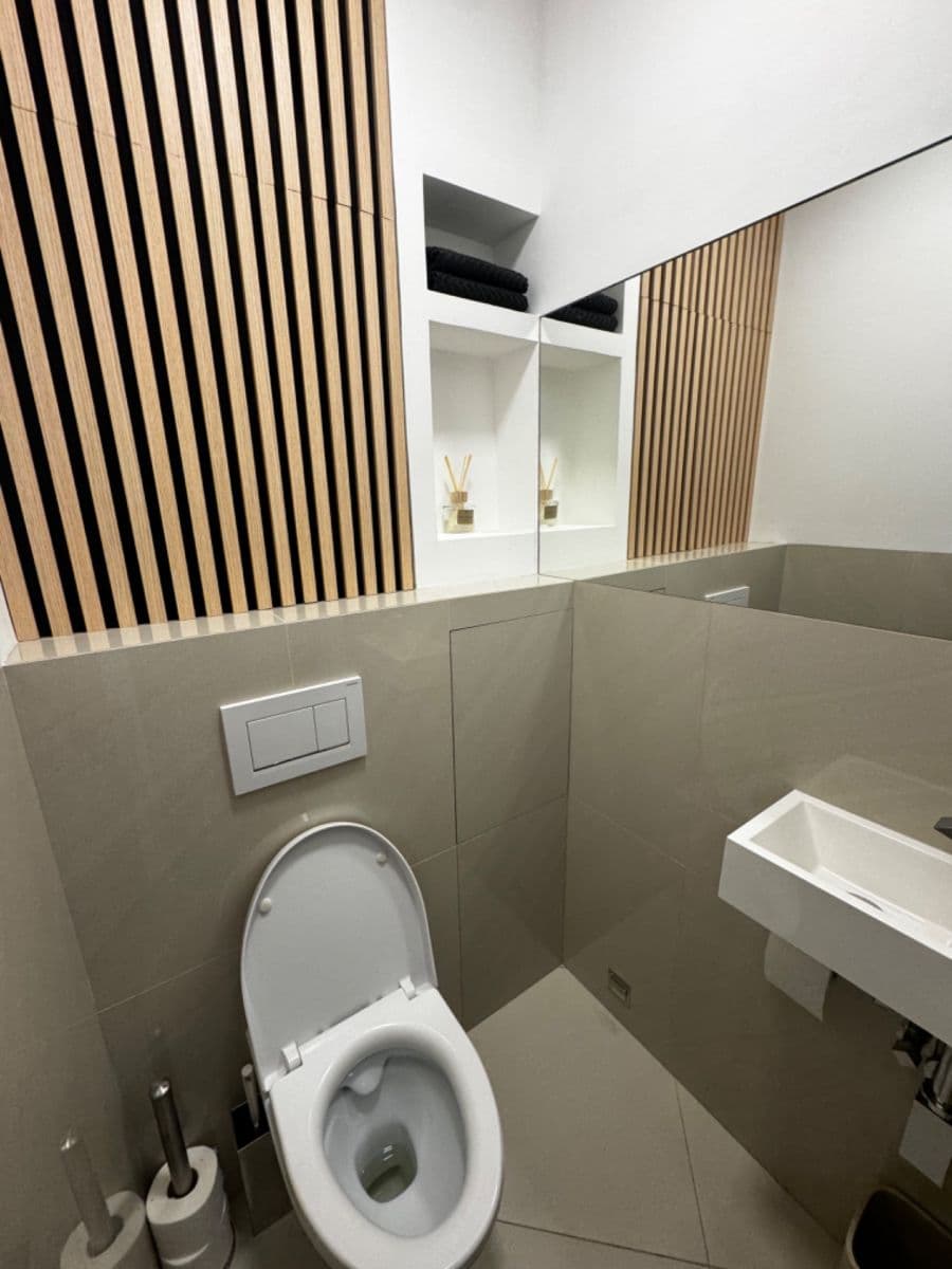 2 bedroom with open-plan kitchen flat for sale, 67 m², Leopoldova, Prague, Prague 2 bedroom with open-plan kitchen flat for sale, 67 m², Leopoldova, Prague, Prague