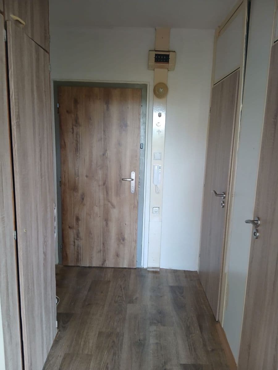 Studio flat to rent, 34 m², Laudova, Prague, Prague Studio flat to rent, 34 m², Laudova, Prague, Prague
