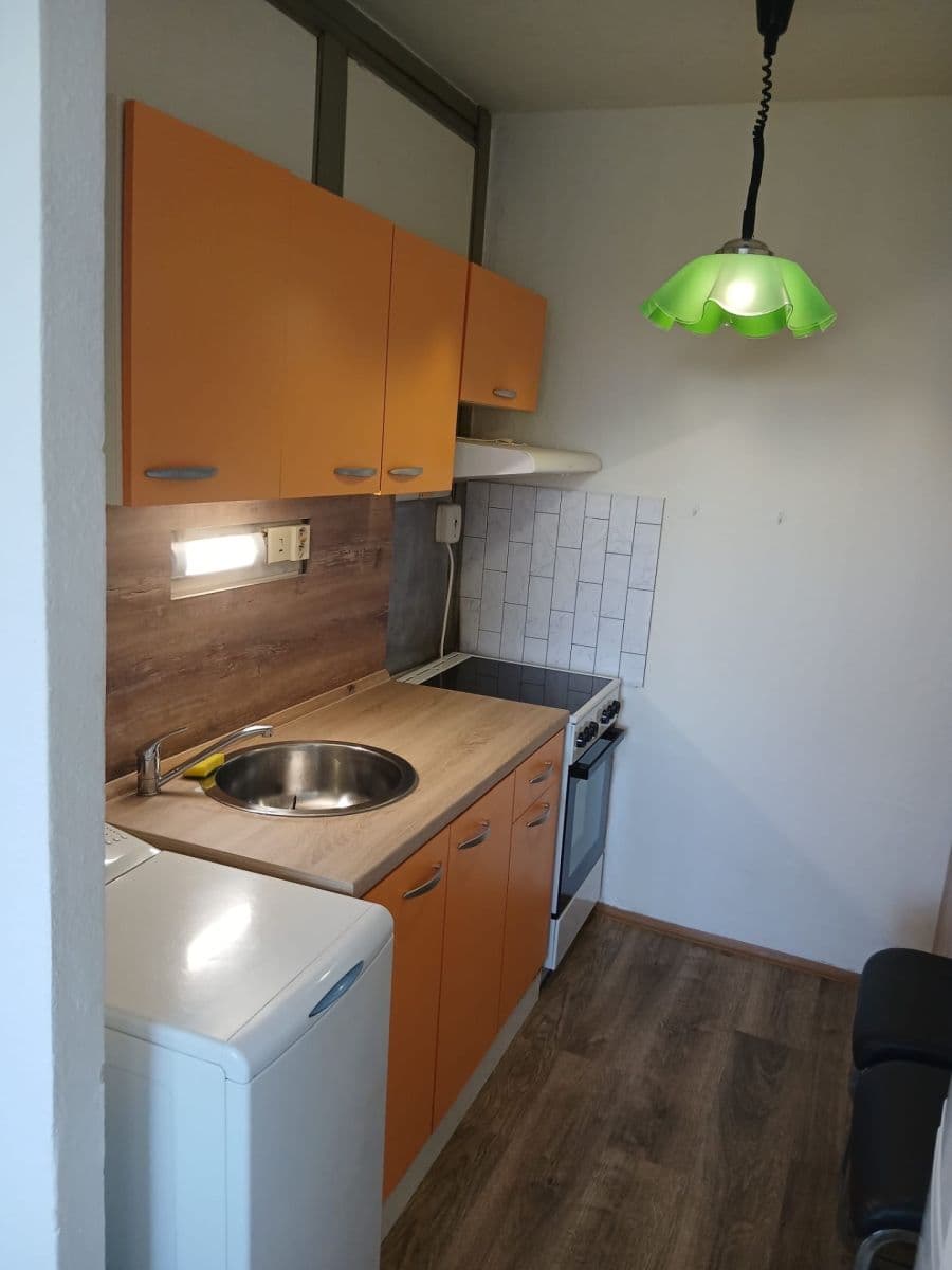 Studio flat to rent, 34 m², Laudova, Prague, Prague Studio flat to rent, 34 m², Laudova, Prague, Prague