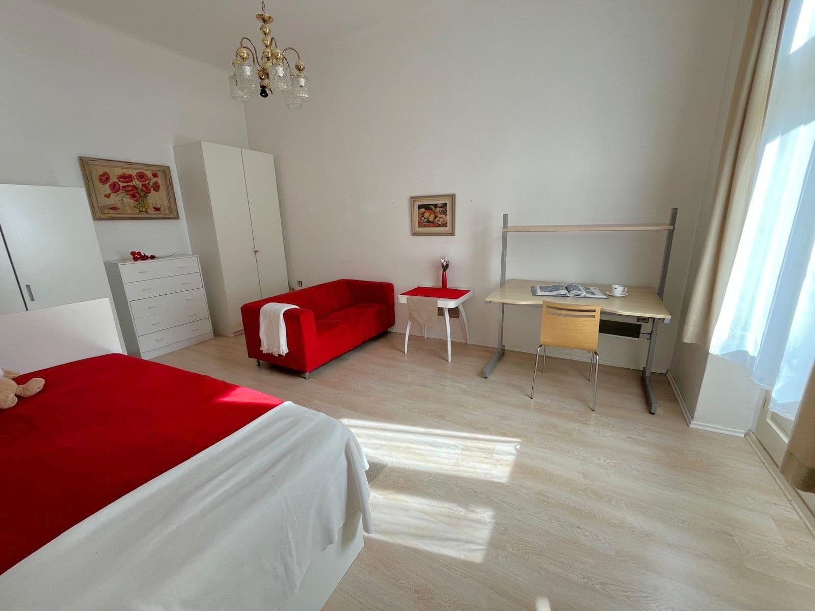 1 bedroom with open-plan kitchen flat to rent, 19 m², Londýnská, Prague, Prague 1 bedroom with open-plan kitchen flat to rent, 19 m², Londýnská, Prague, Prague