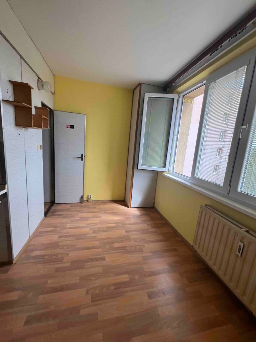 3 bedroom flat for sale, 65 m², Kpt. Nálepky, Louny, Ústecký Region 3 bedroom flat for sale, 65 m², Kpt. Nálepky, Louny, Ústecký Region
