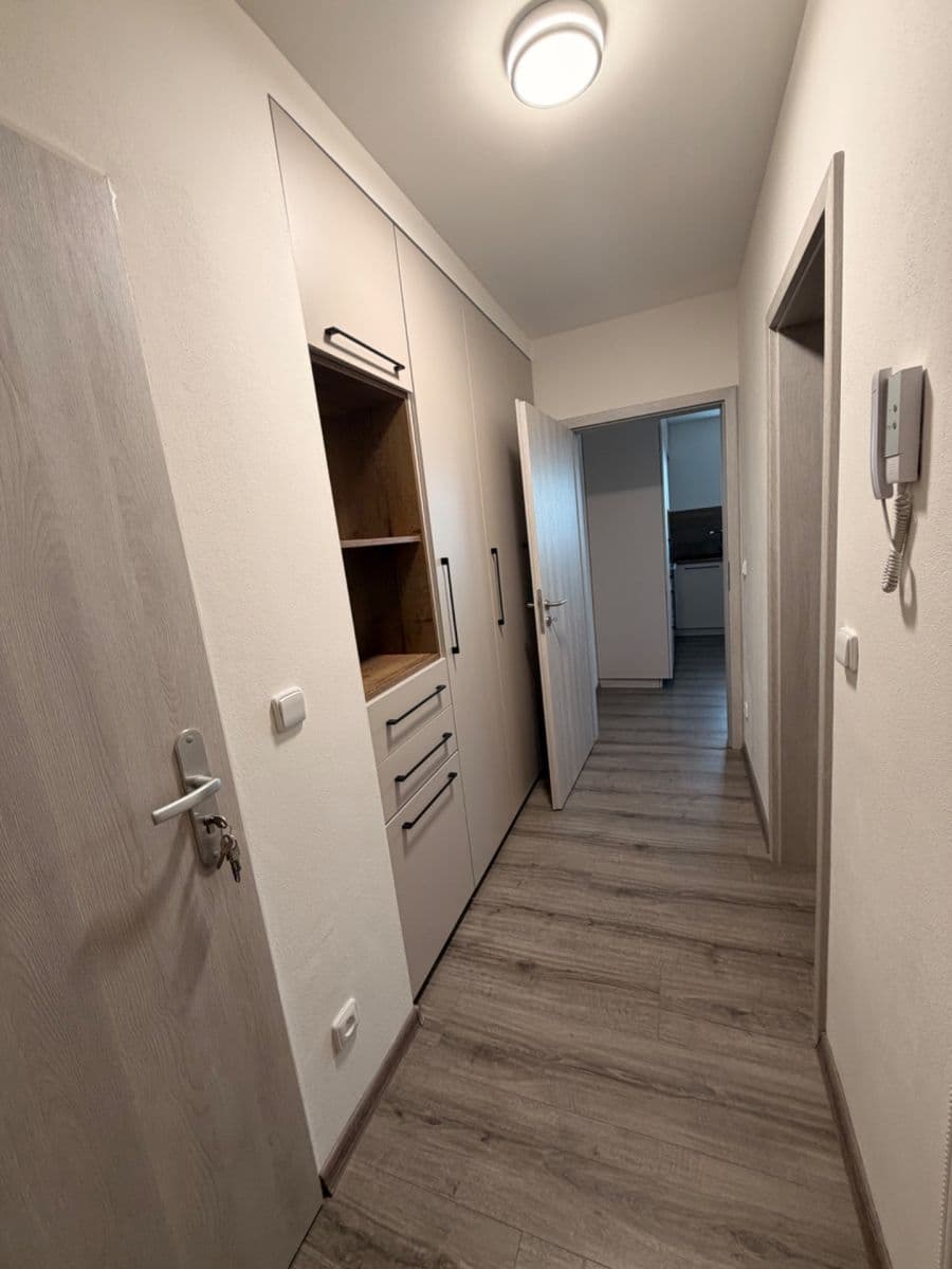 1 bedroom with open-plan kitchen flat to rent, 48 m², Hradišťská, Uherský Ostroh, Zlínský Region 1 bedroom with open-plan kitchen flat to rent, 48 m², Hradišťská, Uherský Ostroh, Zlínský Region