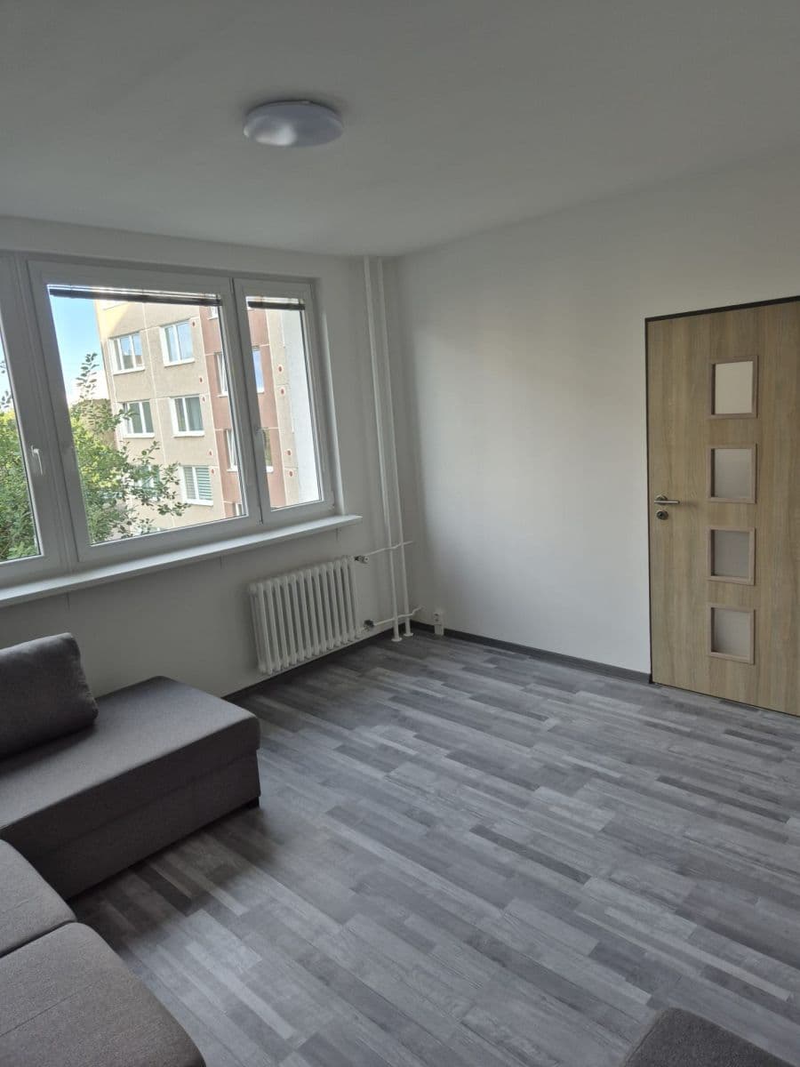 3 bedroom flat to rent, 68 m², Dreyerova, Prague, Prague 3 bedroom flat to rent, 68 m², Dreyerova, Prague, Prague
