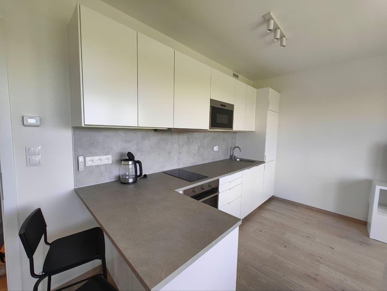 Studio flat to rent, 34 m², Sochorcova, Prague, Prague Studio flat to rent, 34 m², Sochorcova, Prague, Prague