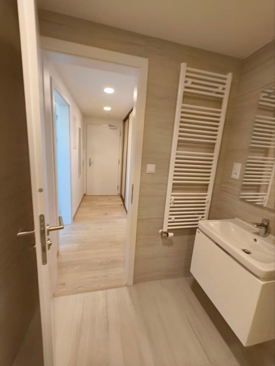 Studio flat to rent, 34 m², Sochorcova, Prague, Prague Studio flat to rent, 34 m², Sochorcova, Prague, Prague
