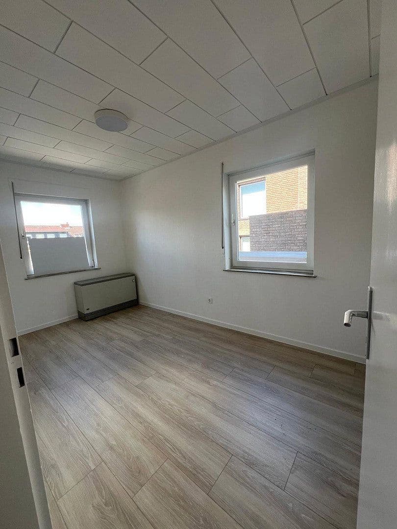 house for sale, 180 m², Hirschberger Str. 6, Wolfsburg, Lower Saxony house for sale, 180 m², Hirschberger Str. 6, Wolfsburg, Lower Saxony